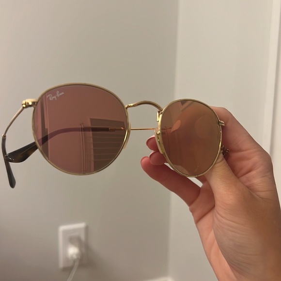 Round pink reflecting ray bans - Picture 3 of 5